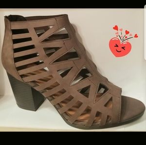 Beautiful Ankle Heel